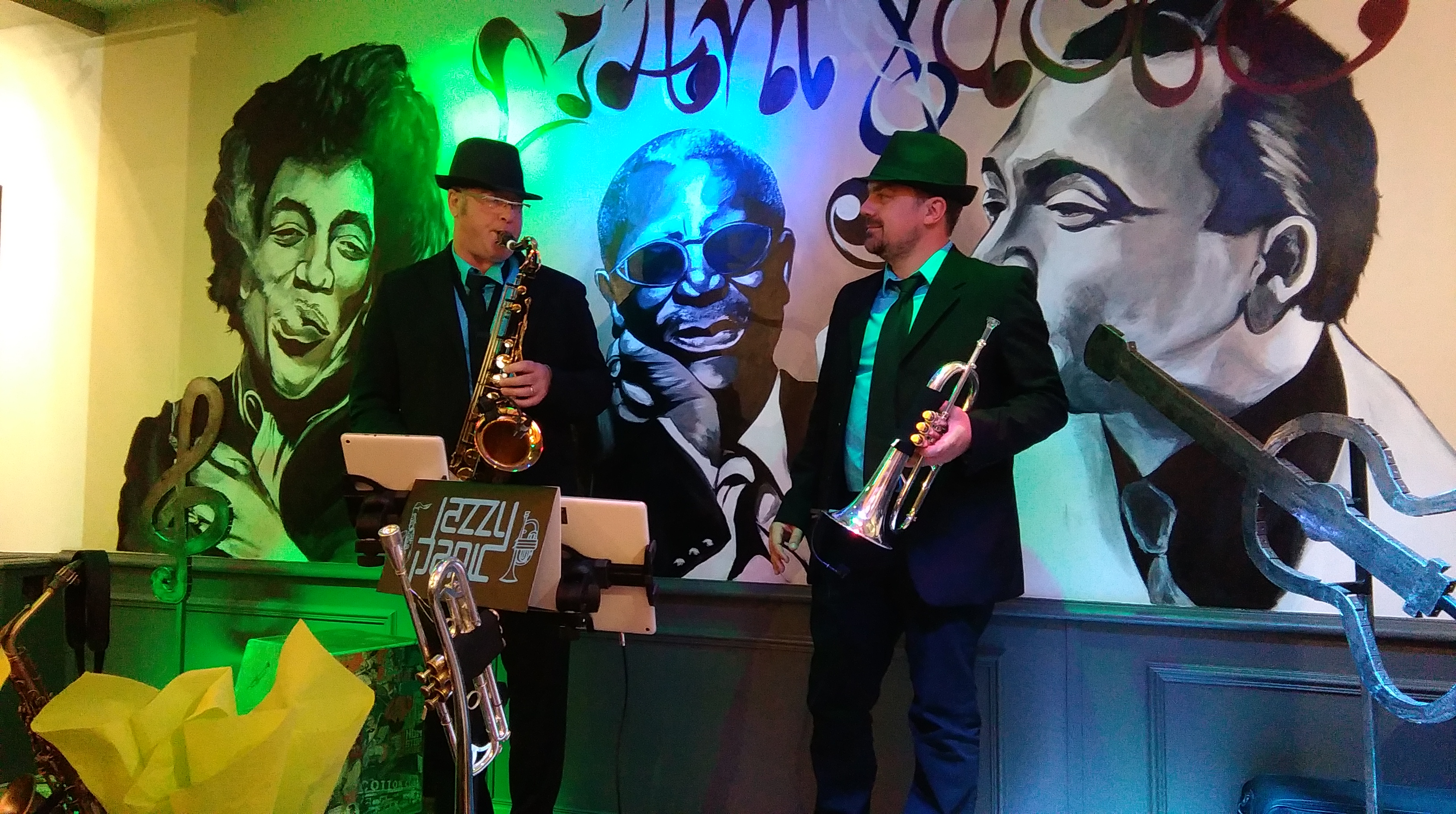 "Jazzy Panic anime vos cocktails"